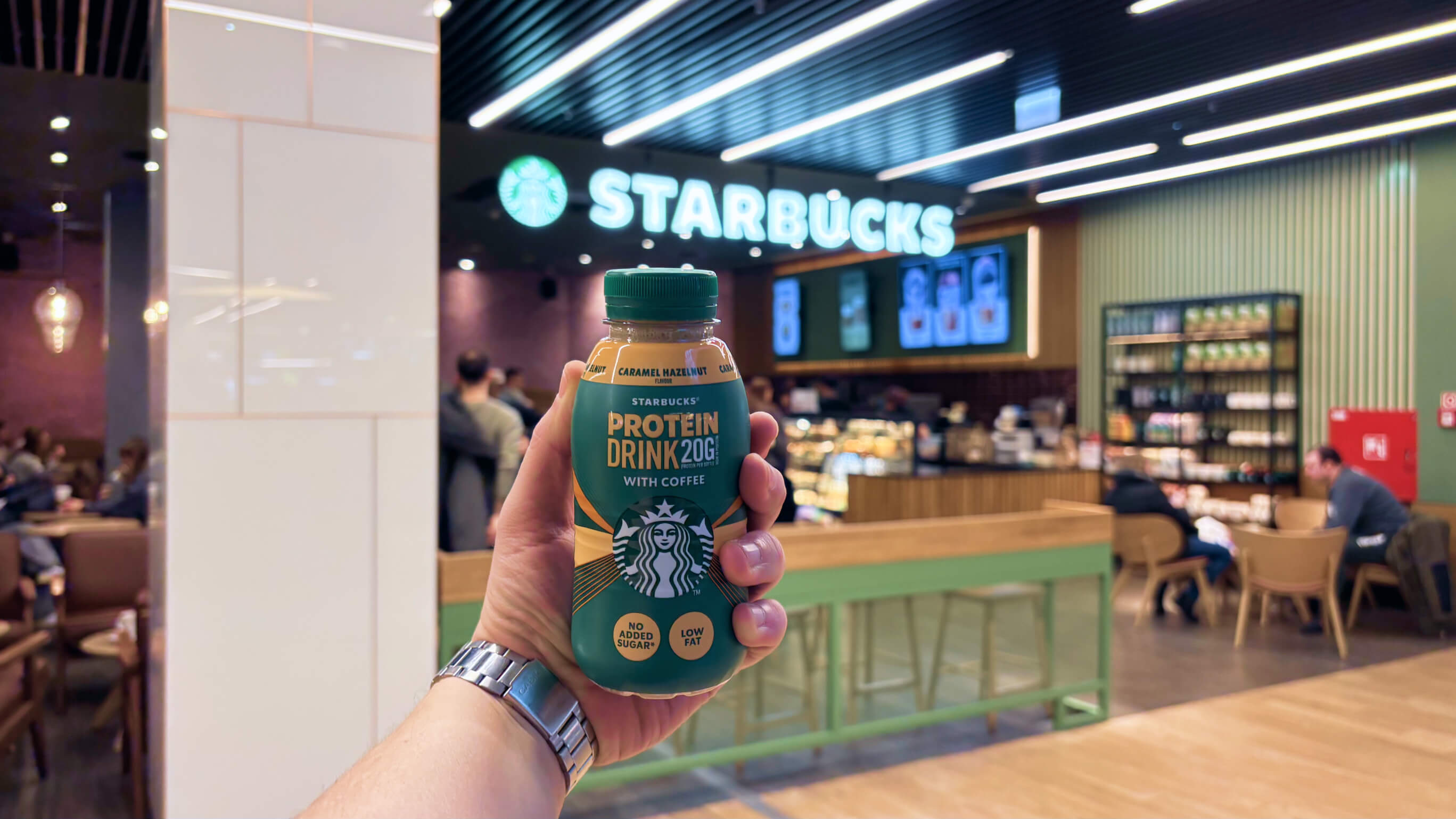 Starbucks Protein Drink with Coffee – Firma wchodzi w branżę fitness. Czy to dobry ruch?
