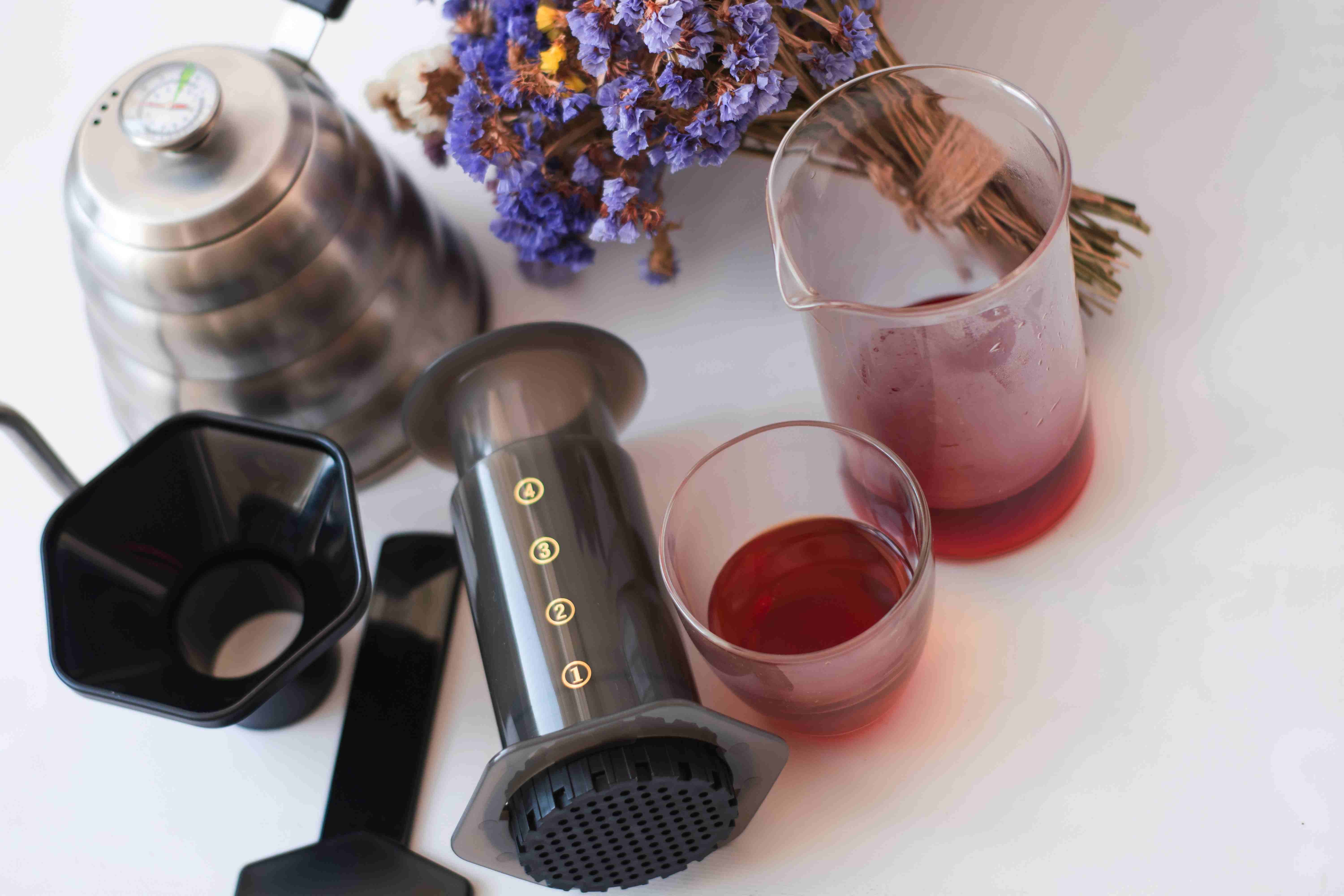 Jak działa Aeropress? Sekret prostej i genialnej metody